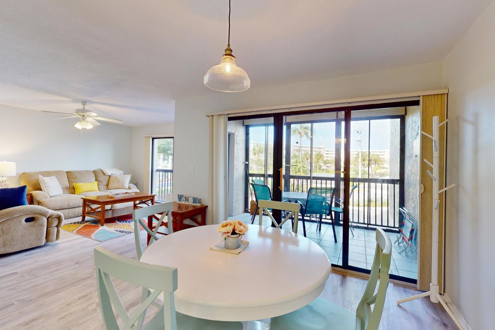 Ocean Breeze & Santa Maria Condos フォートマイヤーズビーチ 部屋 写真