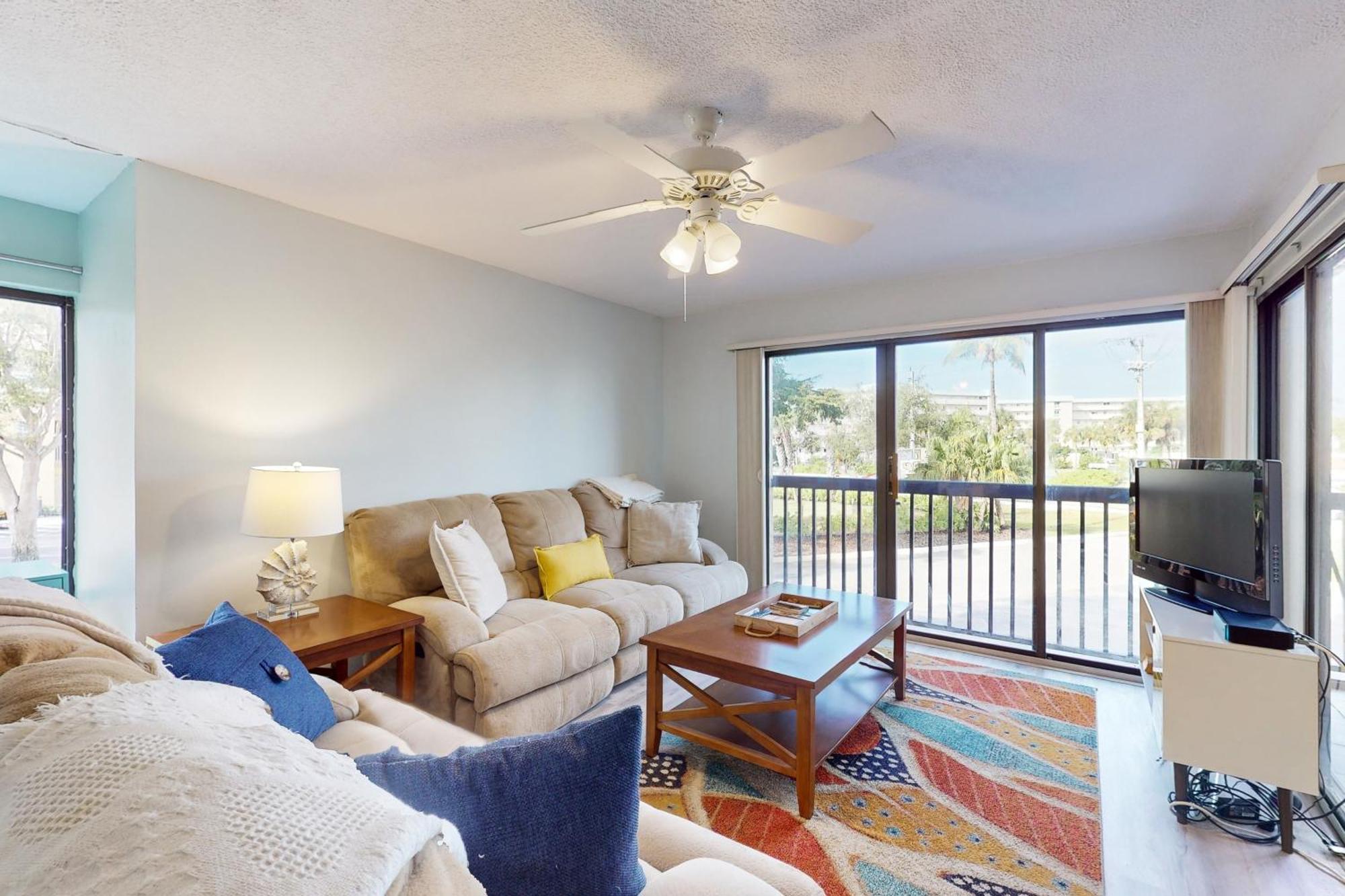 Ocean Breeze & Santa Maria Condos フォートマイヤーズビーチ 部屋 写真