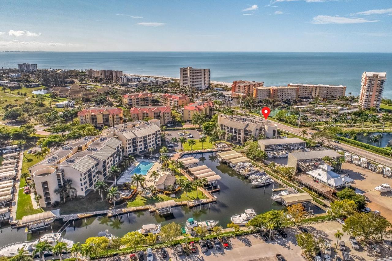 Ocean Breeze & Santa Maria Condos フォートマイヤーズビーチ エクステリア 写真